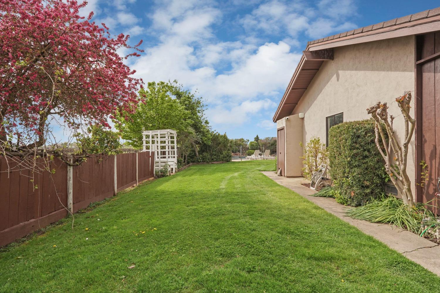 1080 E Peltier Road