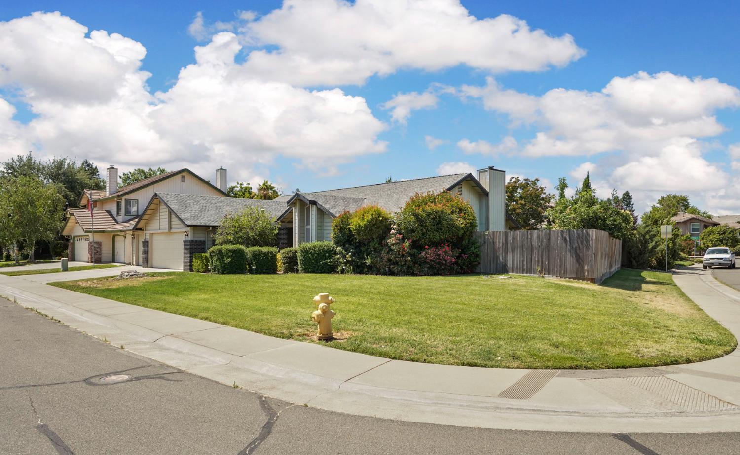 211 Wren Drive