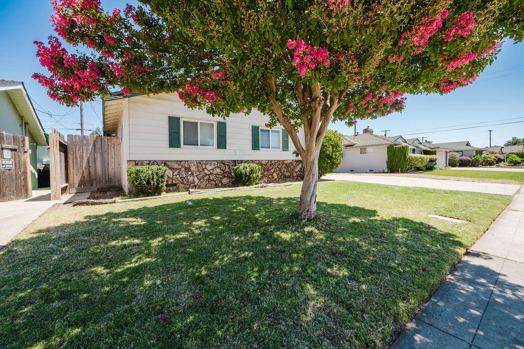 800 S Crescent Avenue