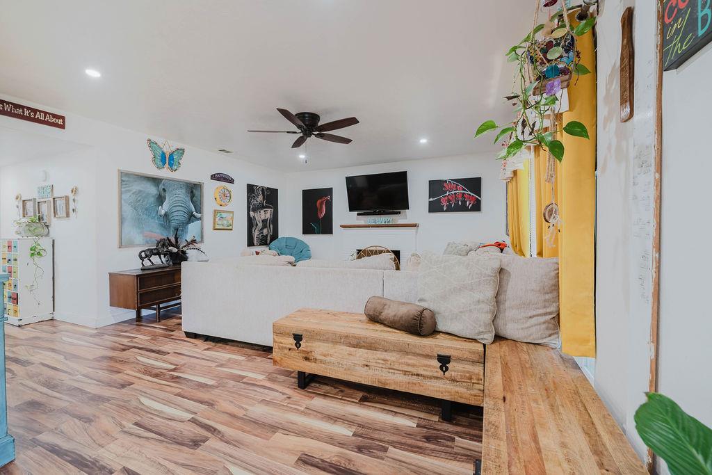 800 S Crescent Avenue