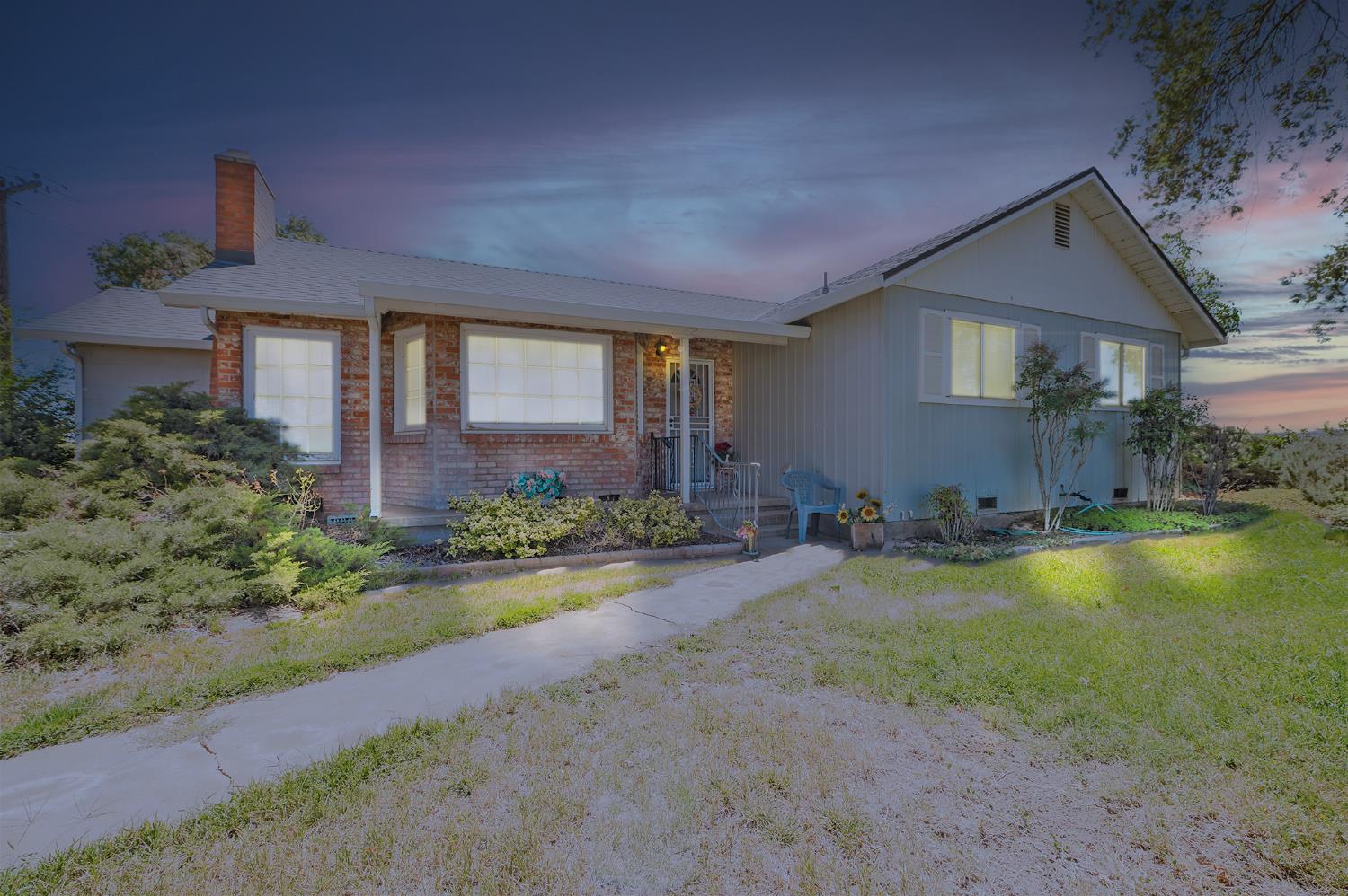 15840 N Devries Road 15740
