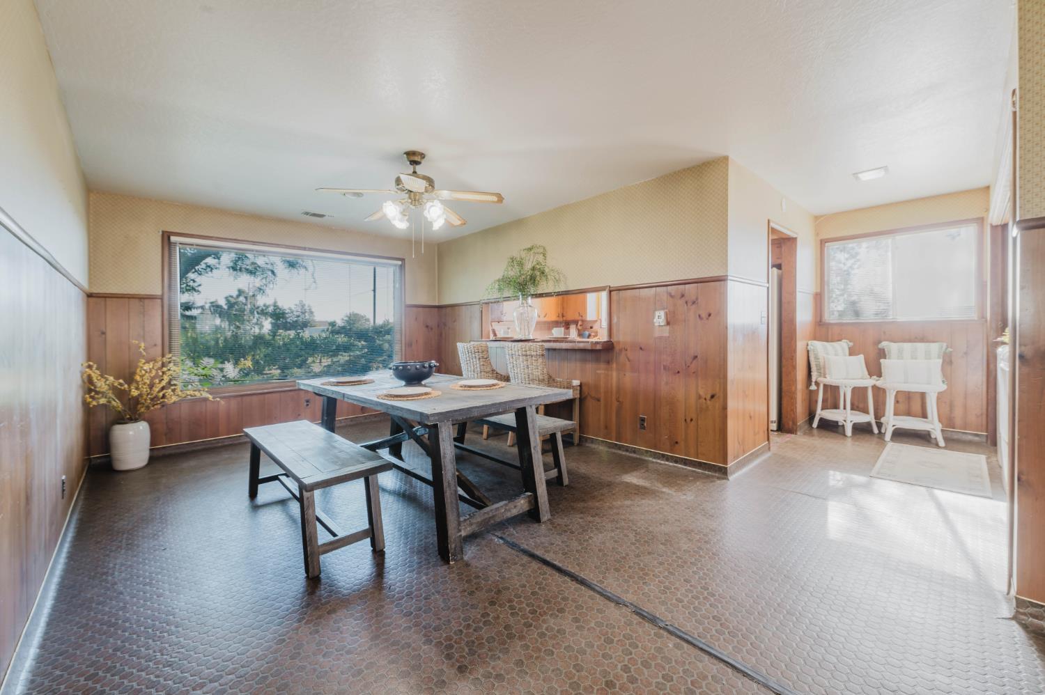 15840 N Devries Road 15740