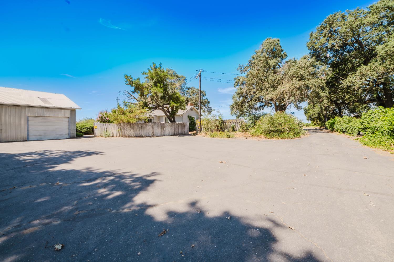 15840 N Devries Road 15740