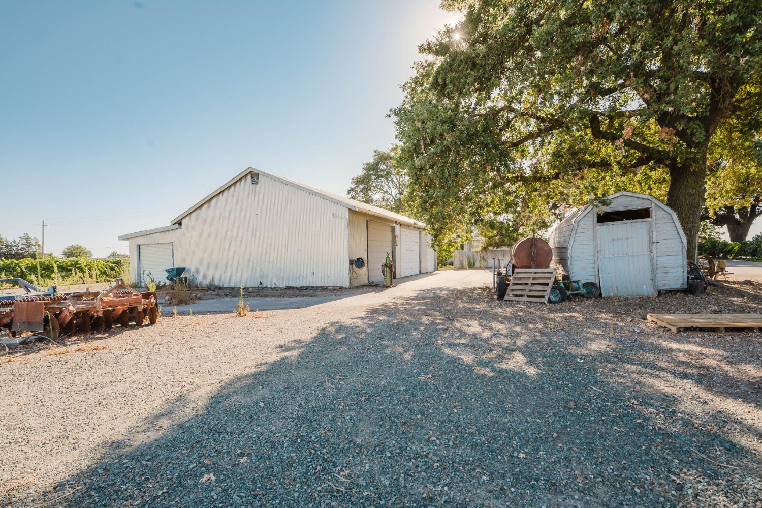15840 N Devries Road 15740