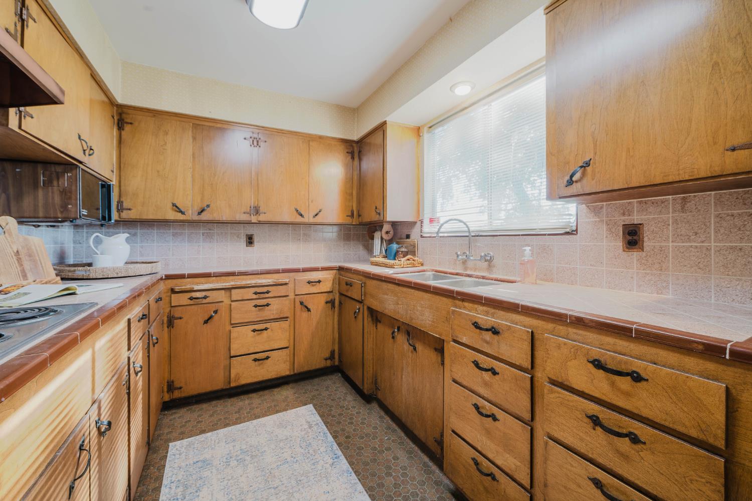 15840 N Devries Road 15740