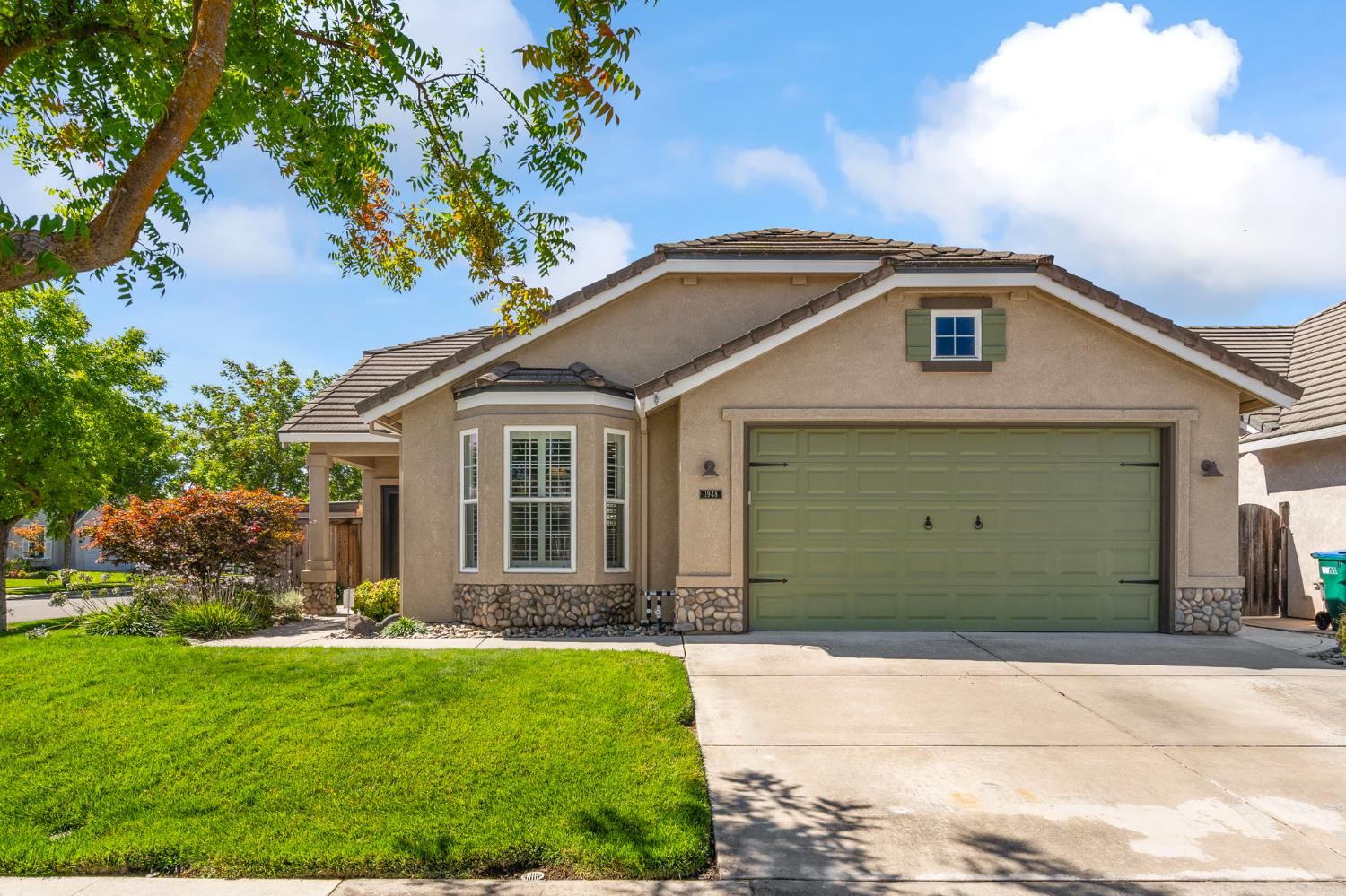 1948 Plymouth Way