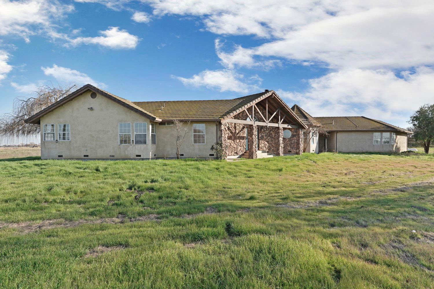 16321 Wing Levee Road