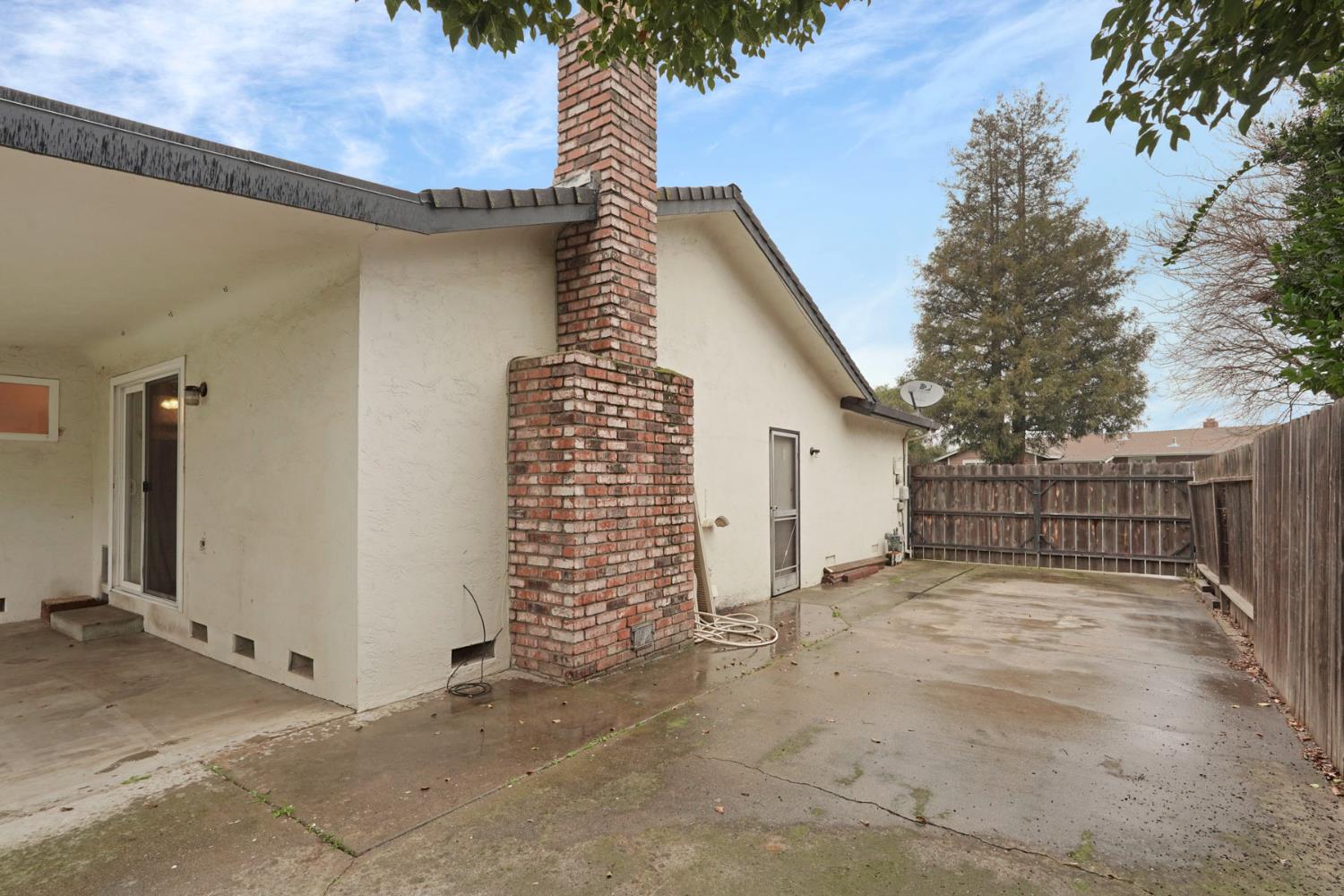 210 Ridge Drive