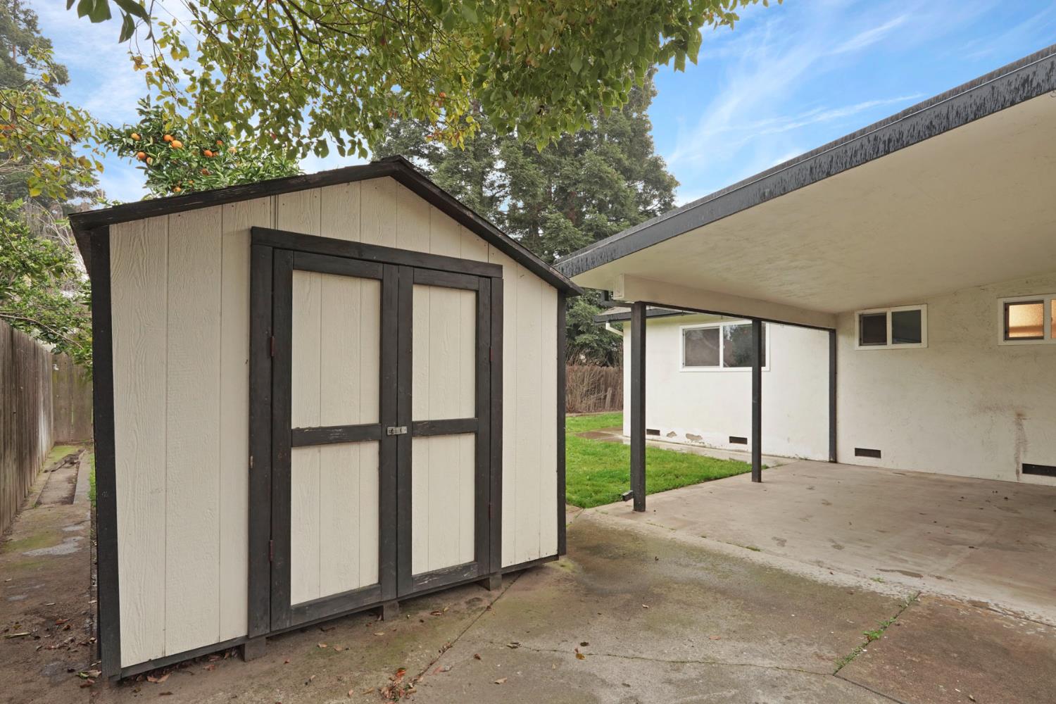 210 Ridge Drive