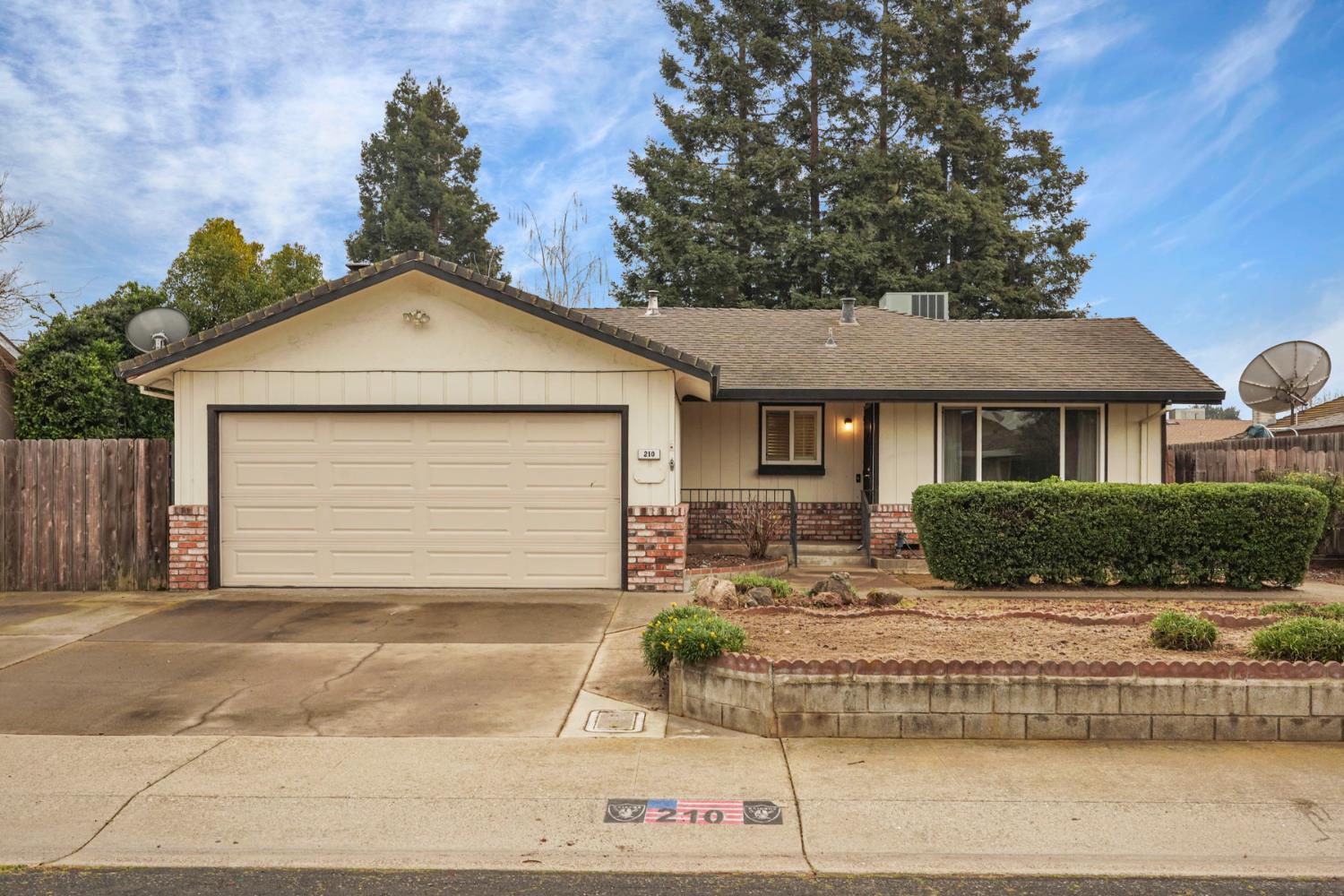 210 Ridge Drive