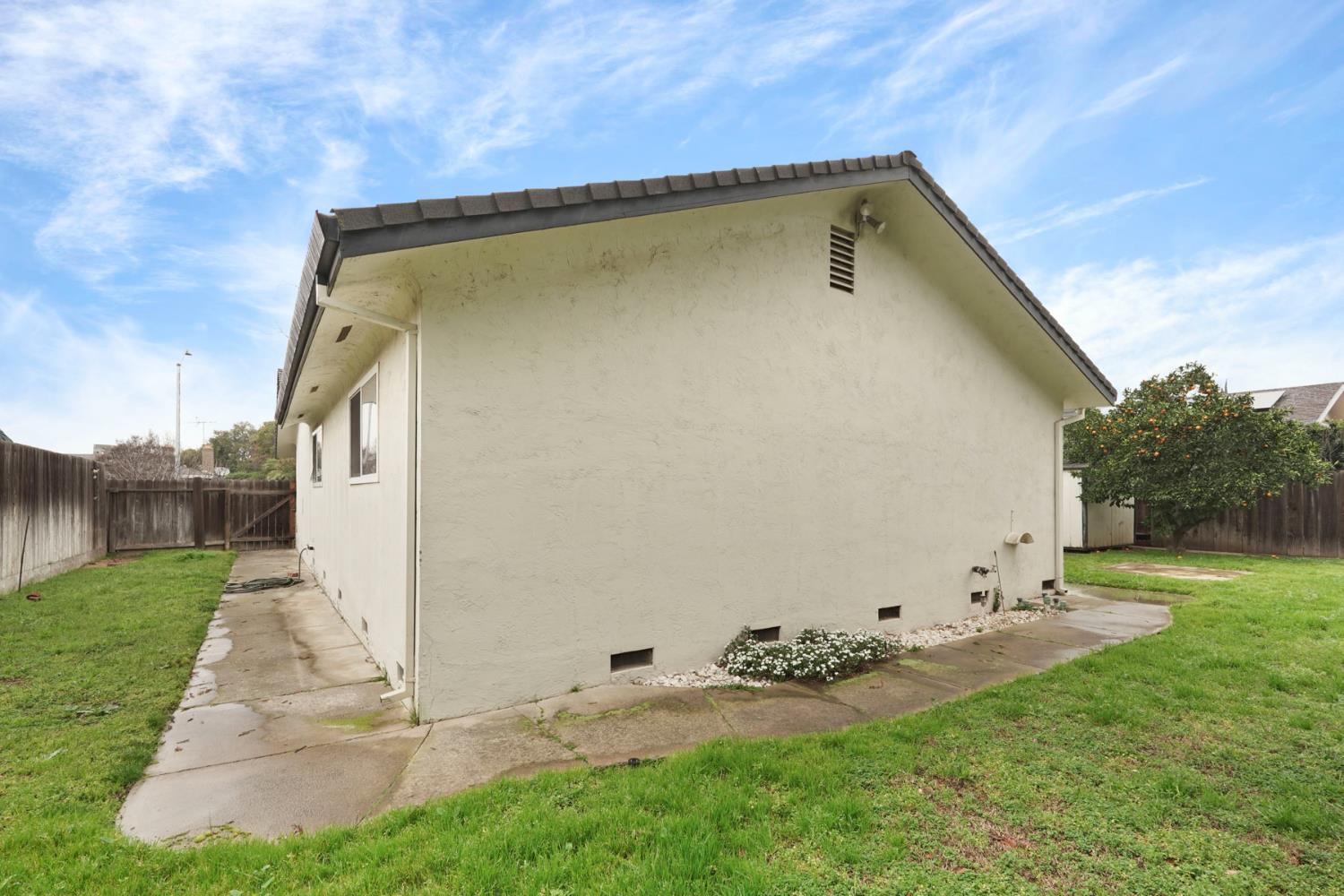 210 Ridge Drive