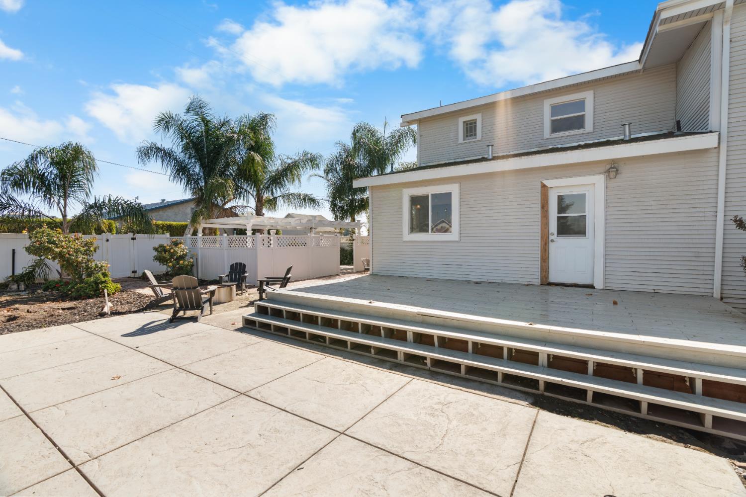 6539 E Peltier Road
