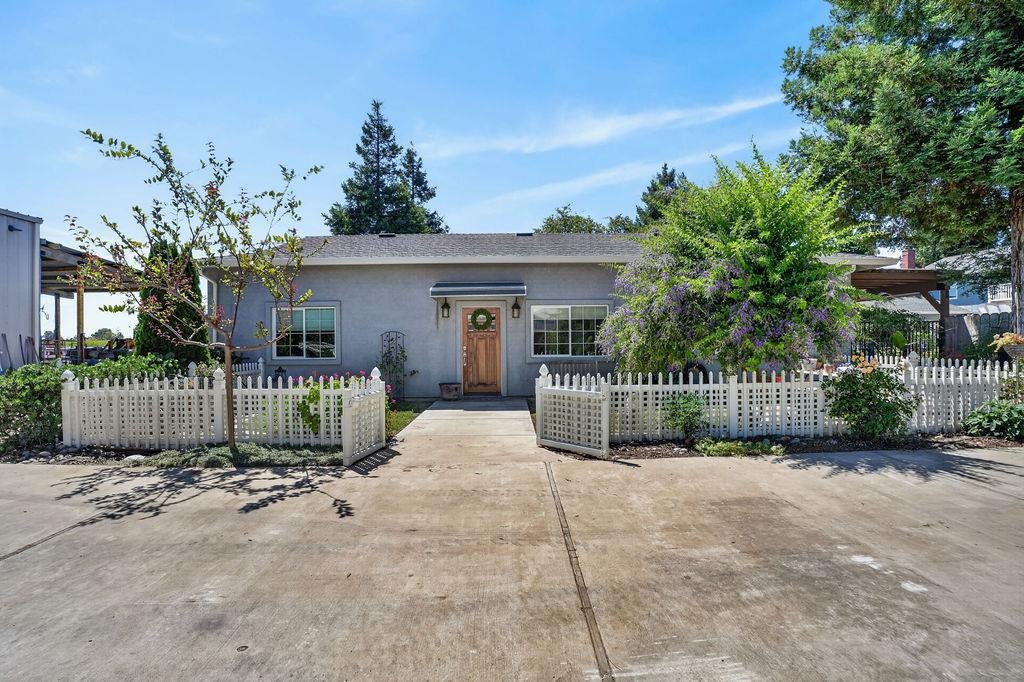 310 S Bern Avenue