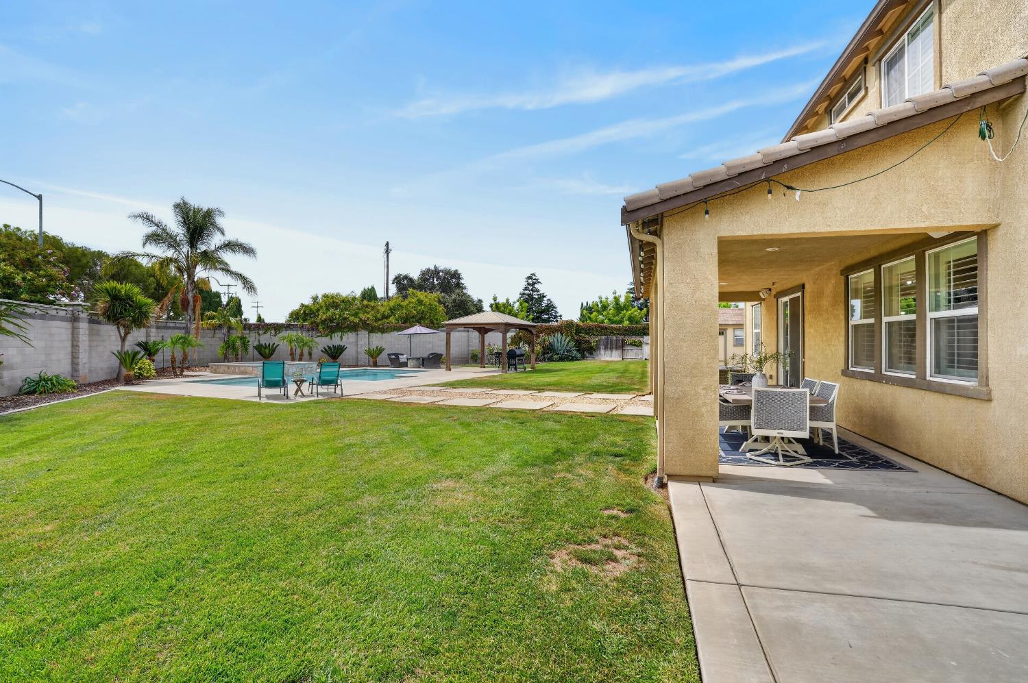 1132 Dorothy Lane