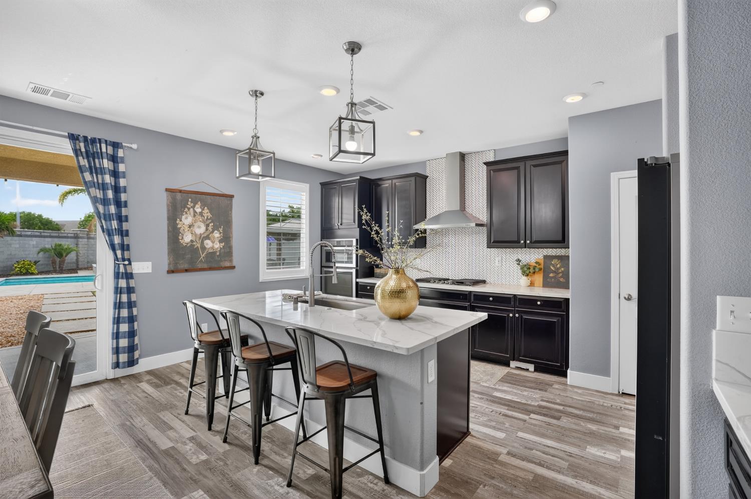 1132 Dorothy Lane