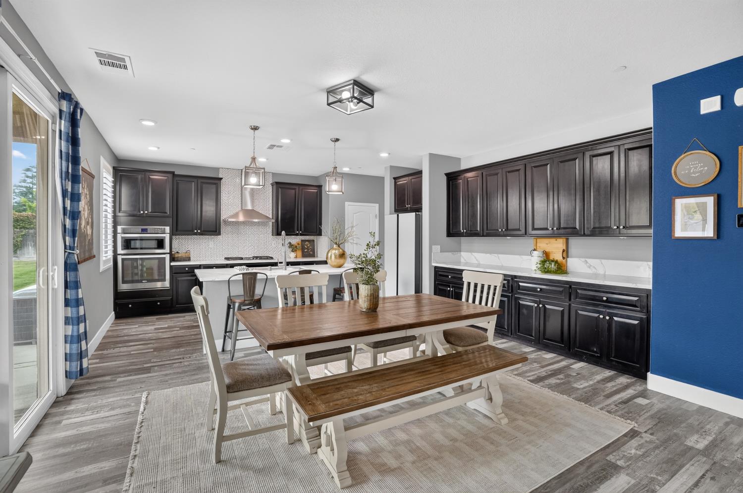 1132 Dorothy Lane