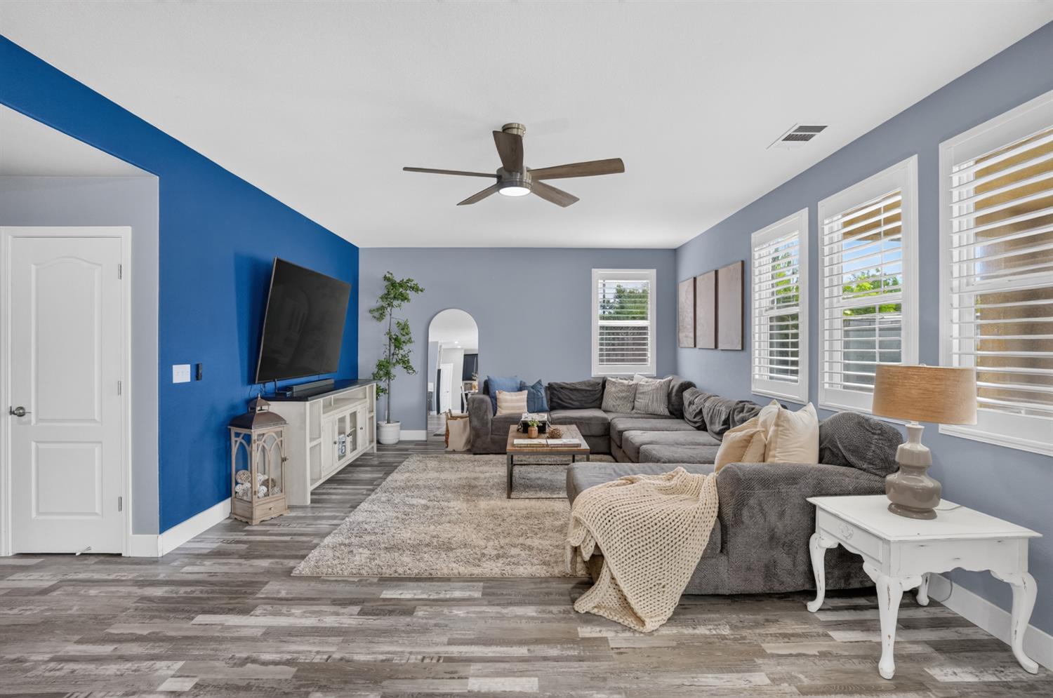 1132 Dorothy Lane