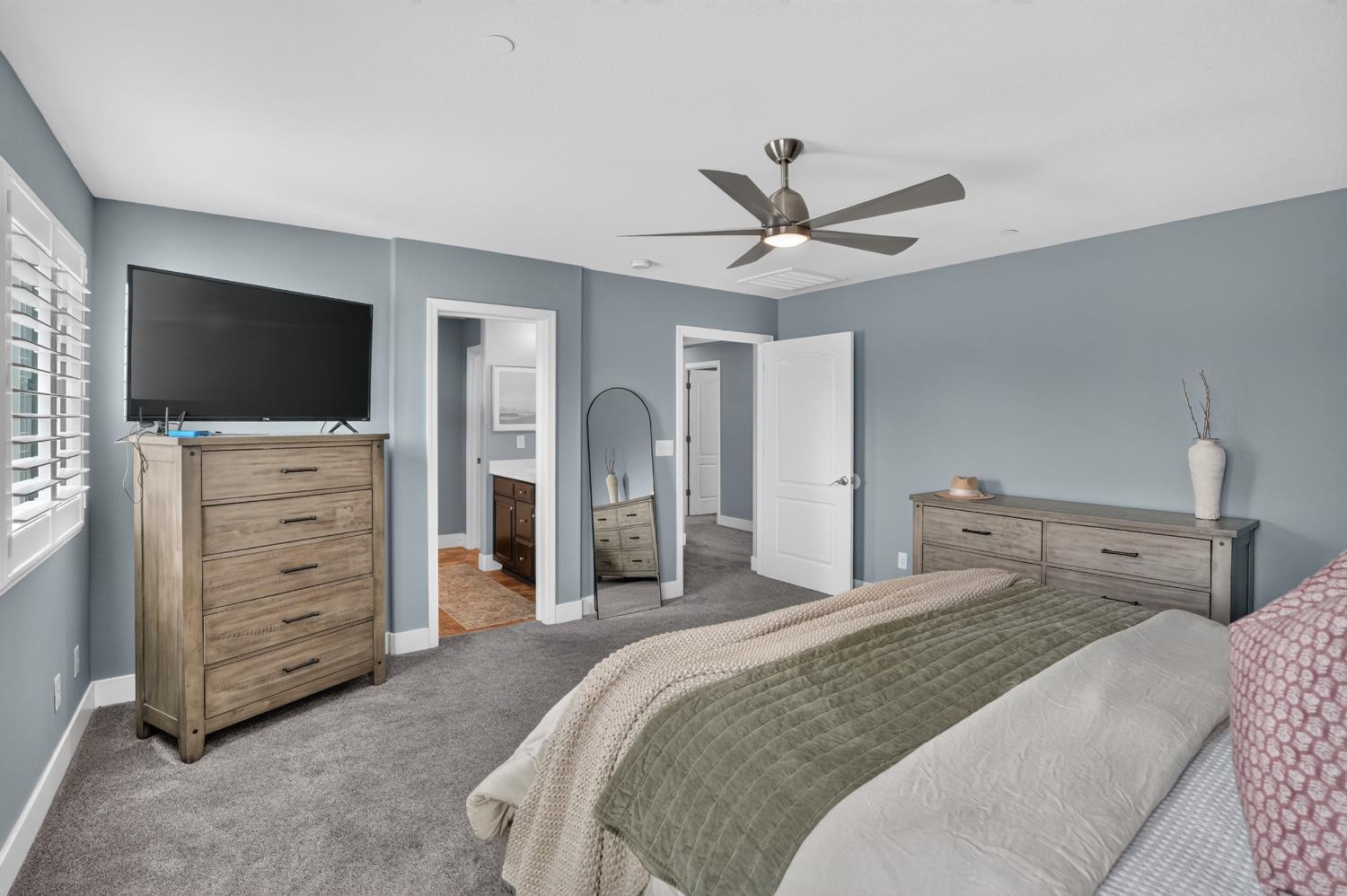 1132 Dorothy Lane