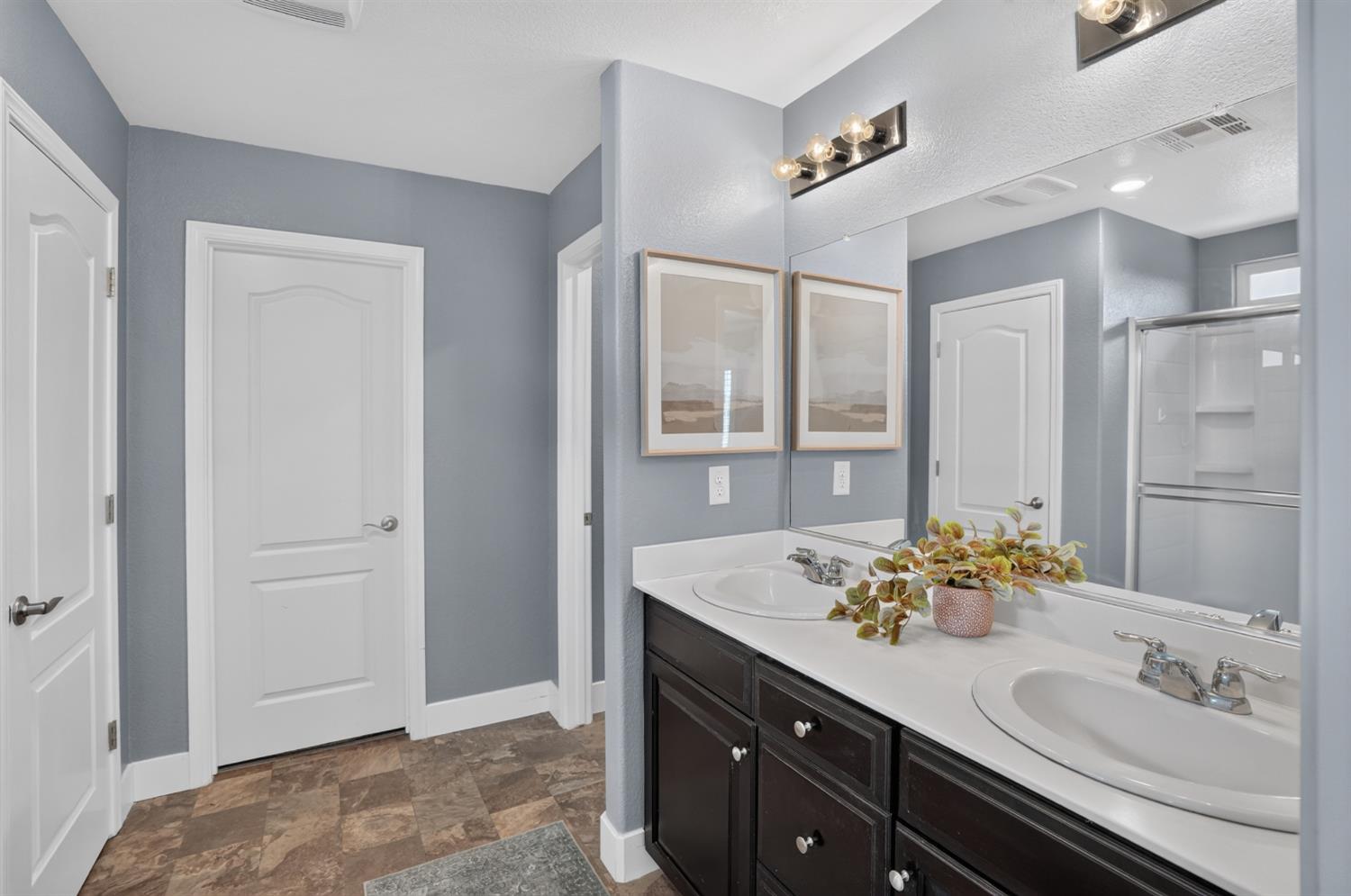 1132 Dorothy Lane
