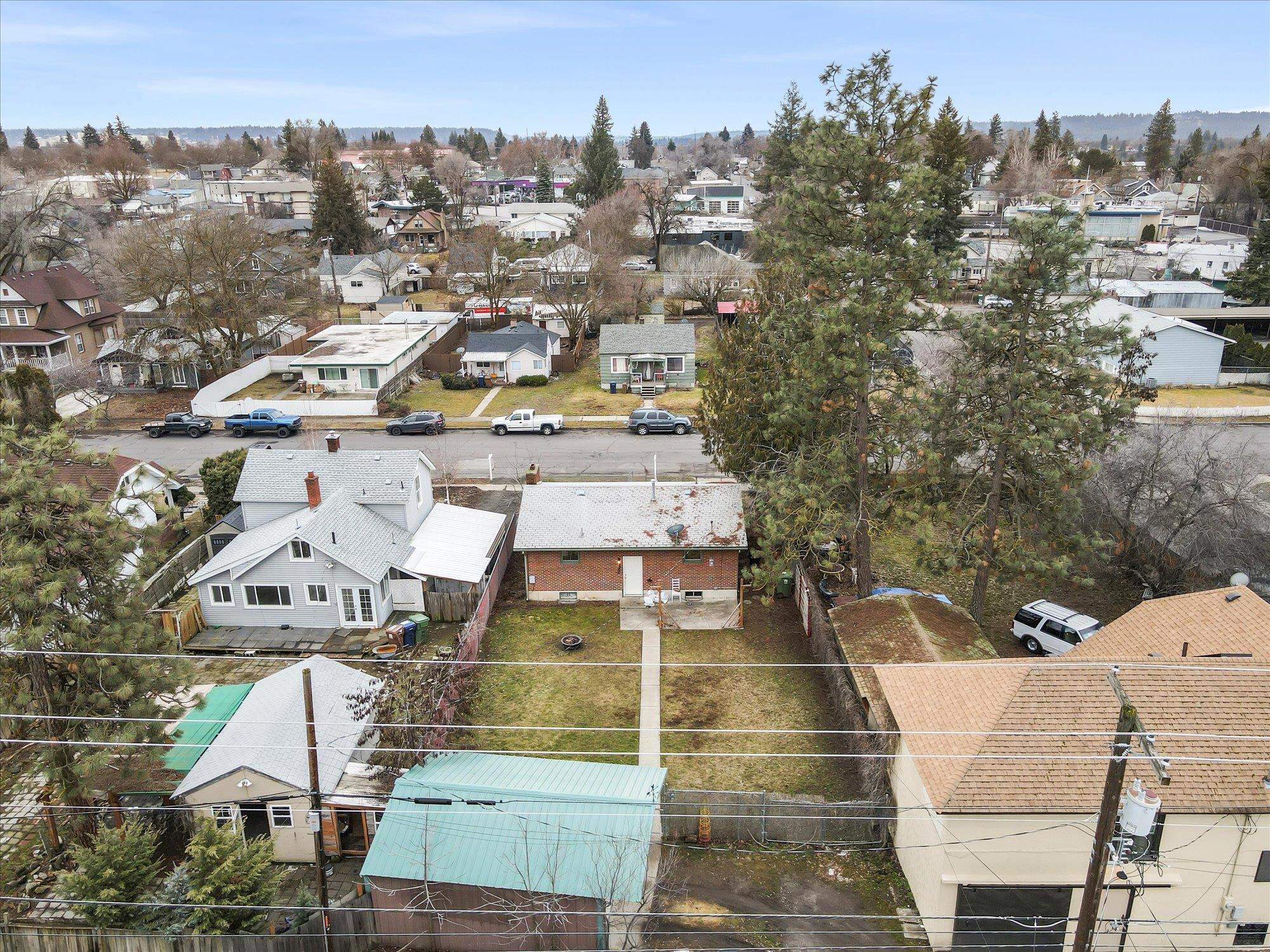 2136 W CLEVELAND Ave