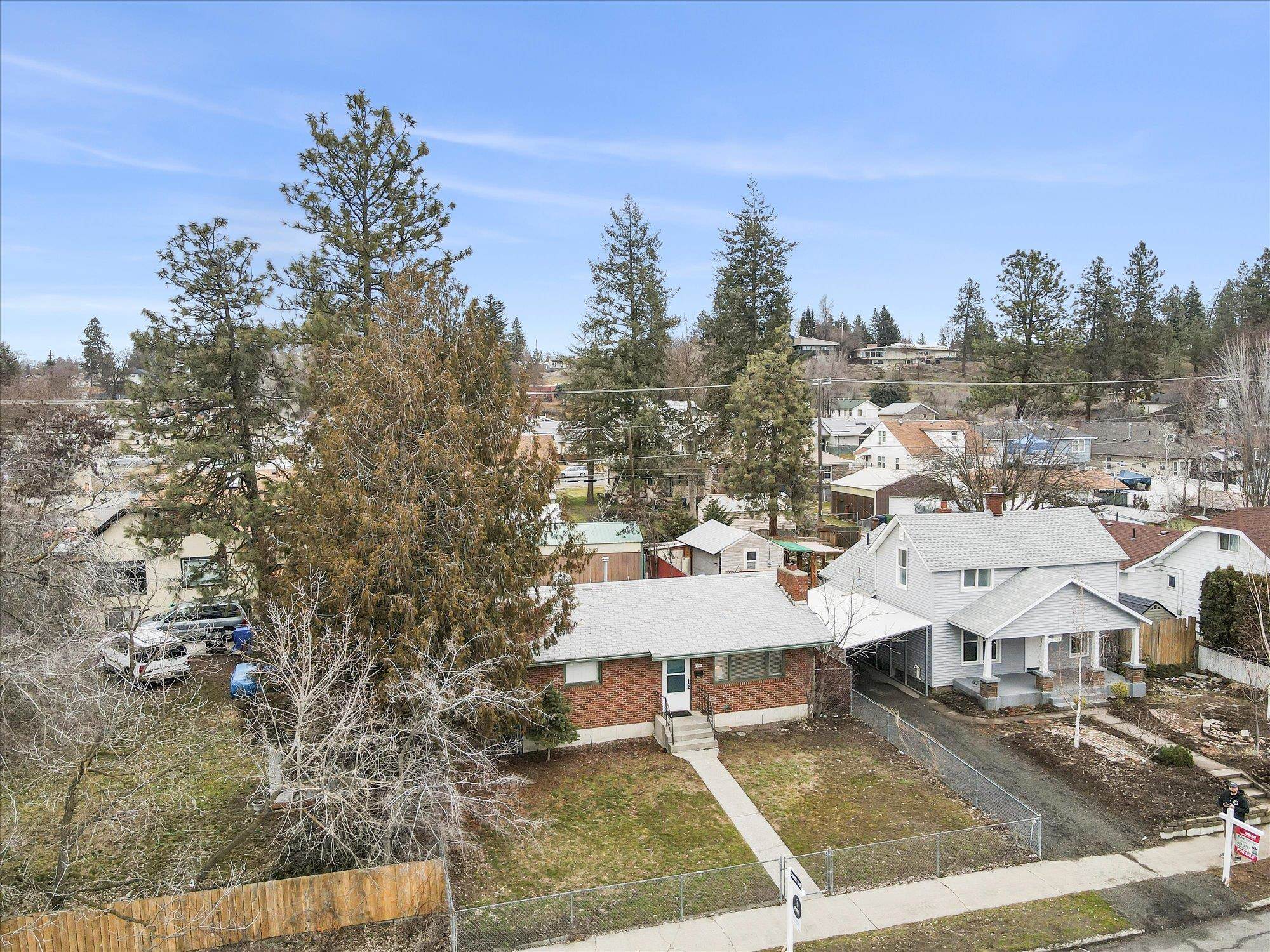 2136 W CLEVELAND Ave