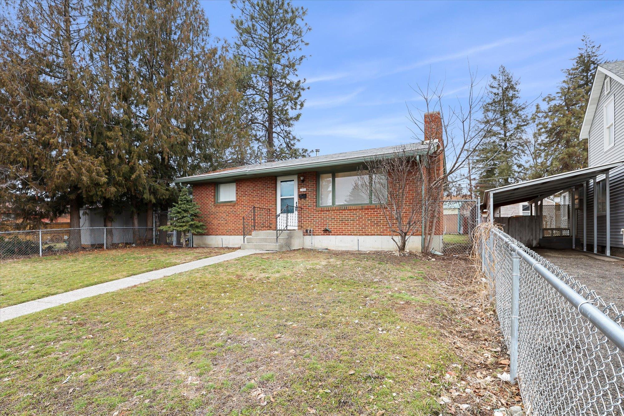 2136 W CLEVELAND Ave