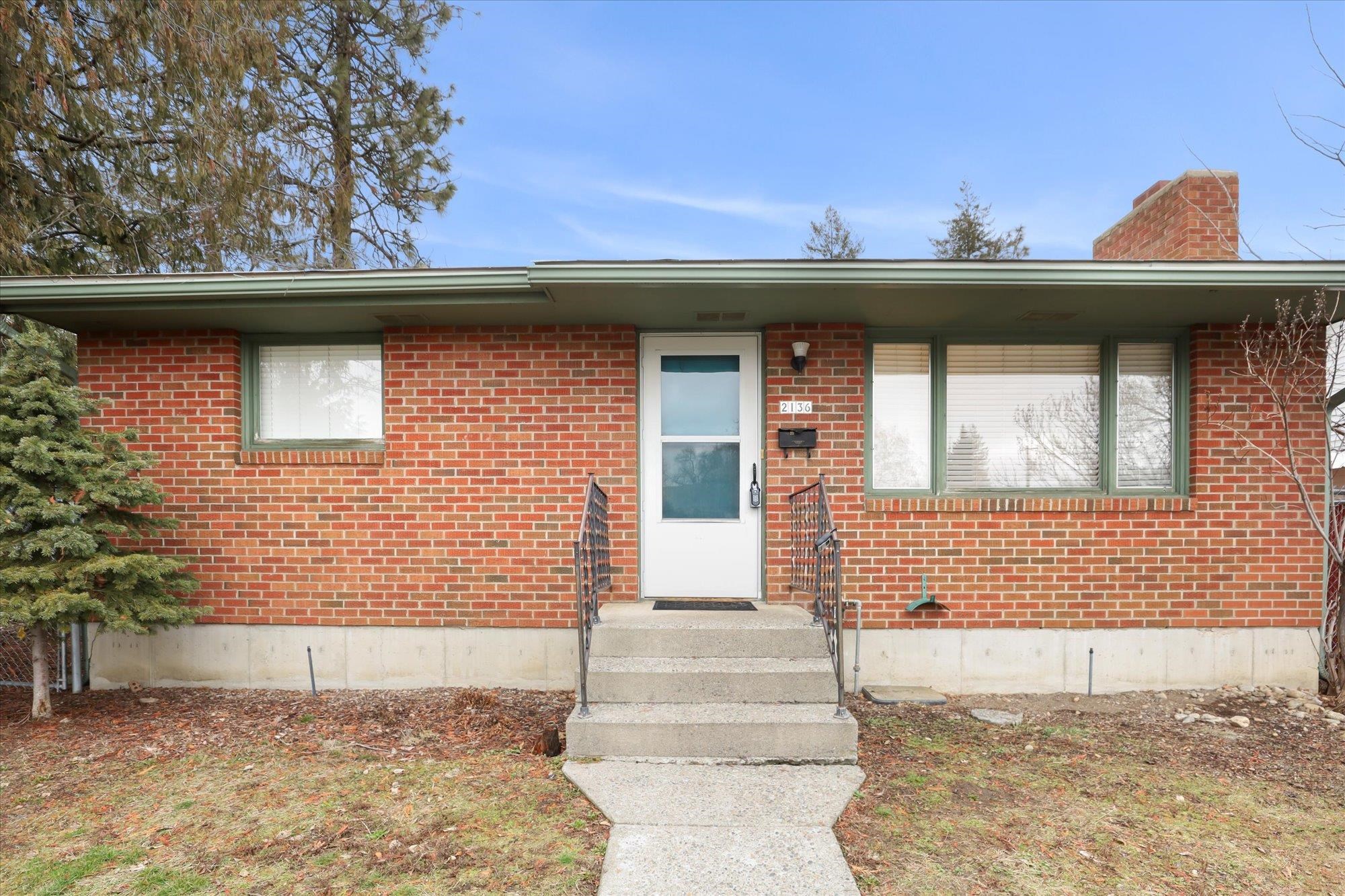 2136 W CLEVELAND Ave