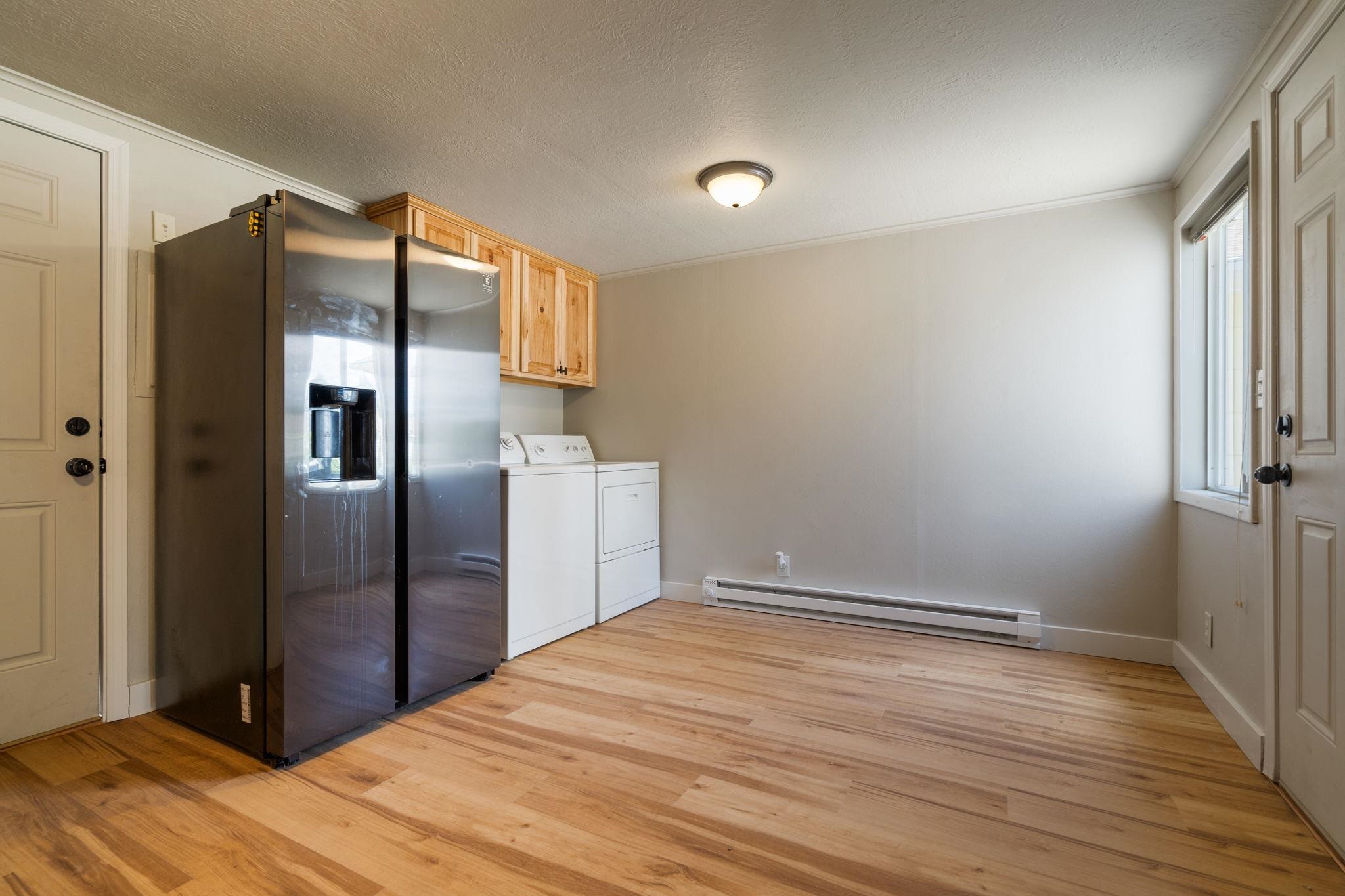 3517 W Wellesley Ave