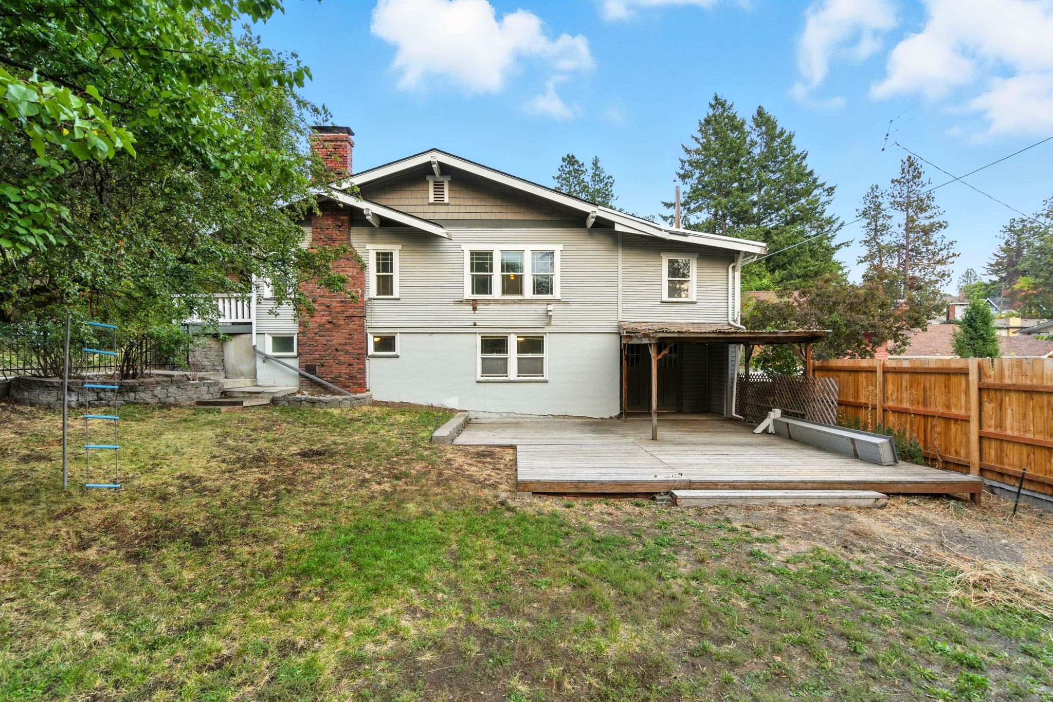 817 W 12th Ave