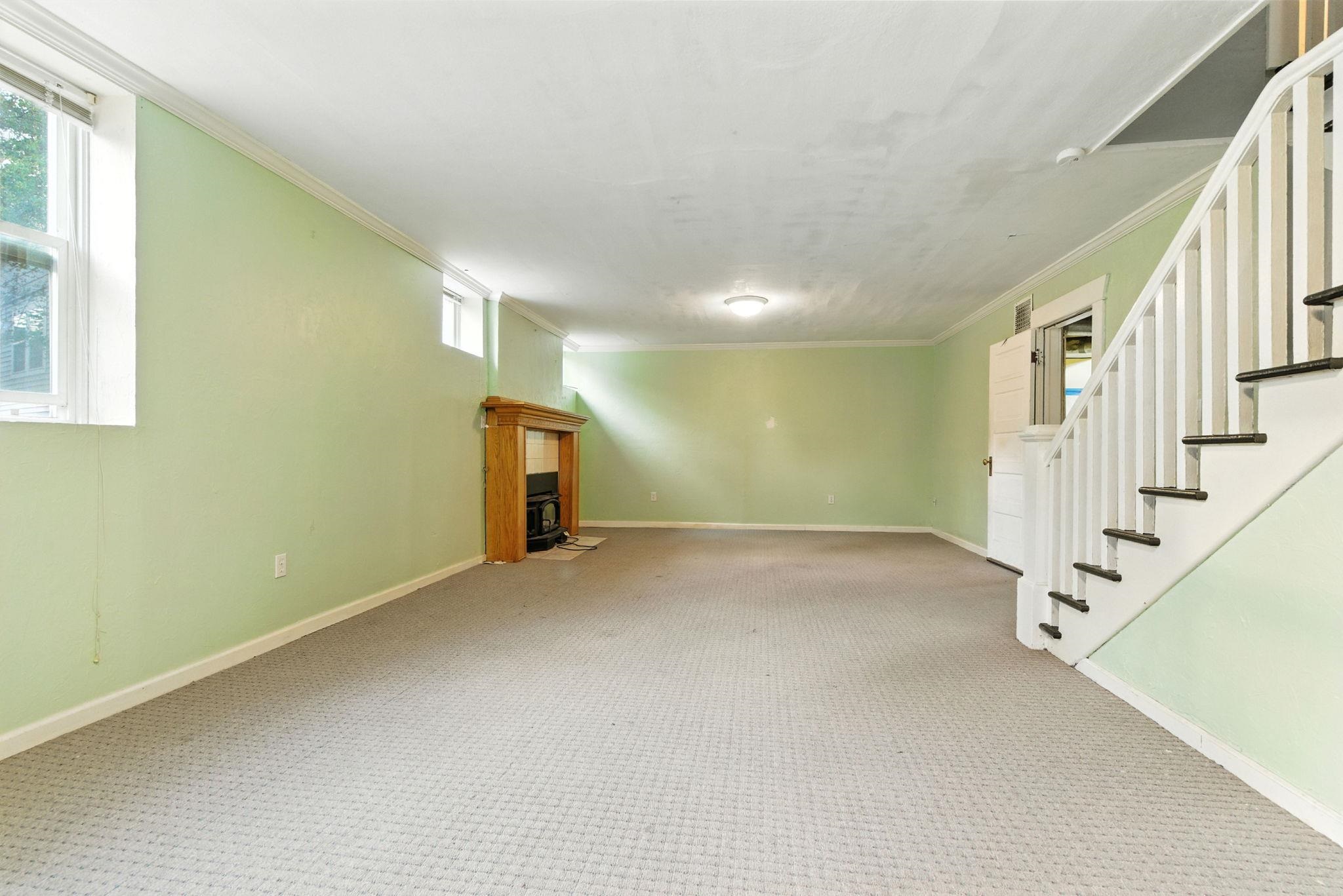 817 W 12th Ave