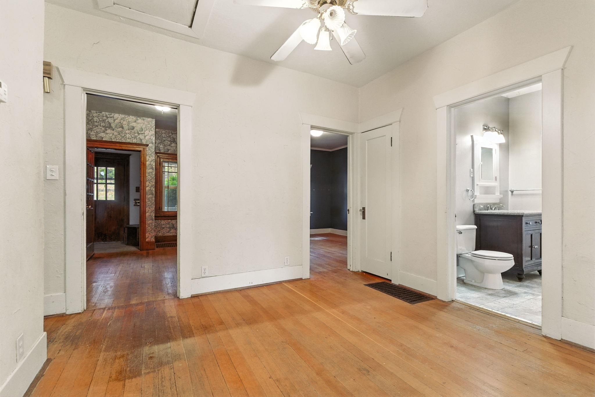 817 W 12th Ave
