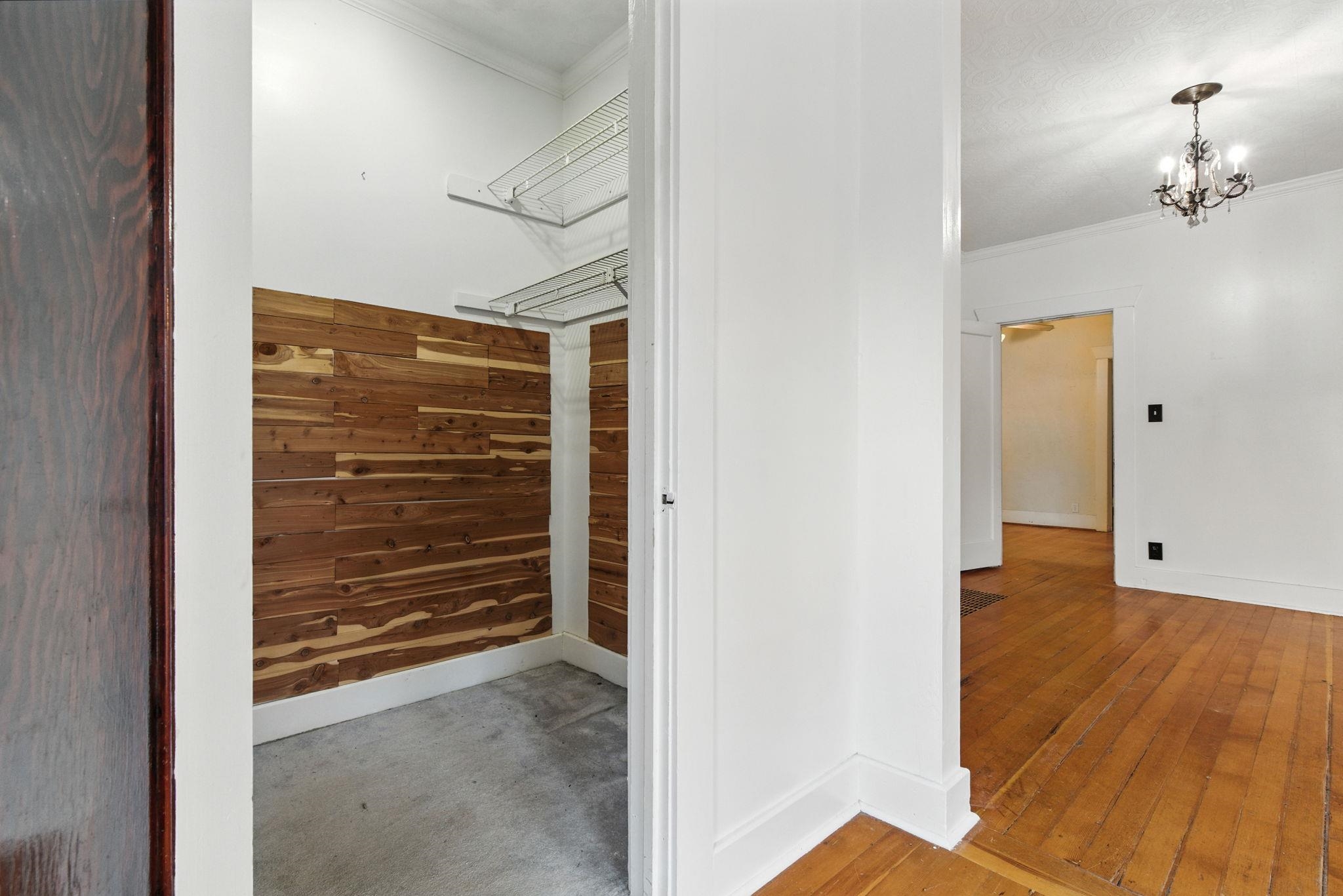 817 W 12th Ave
