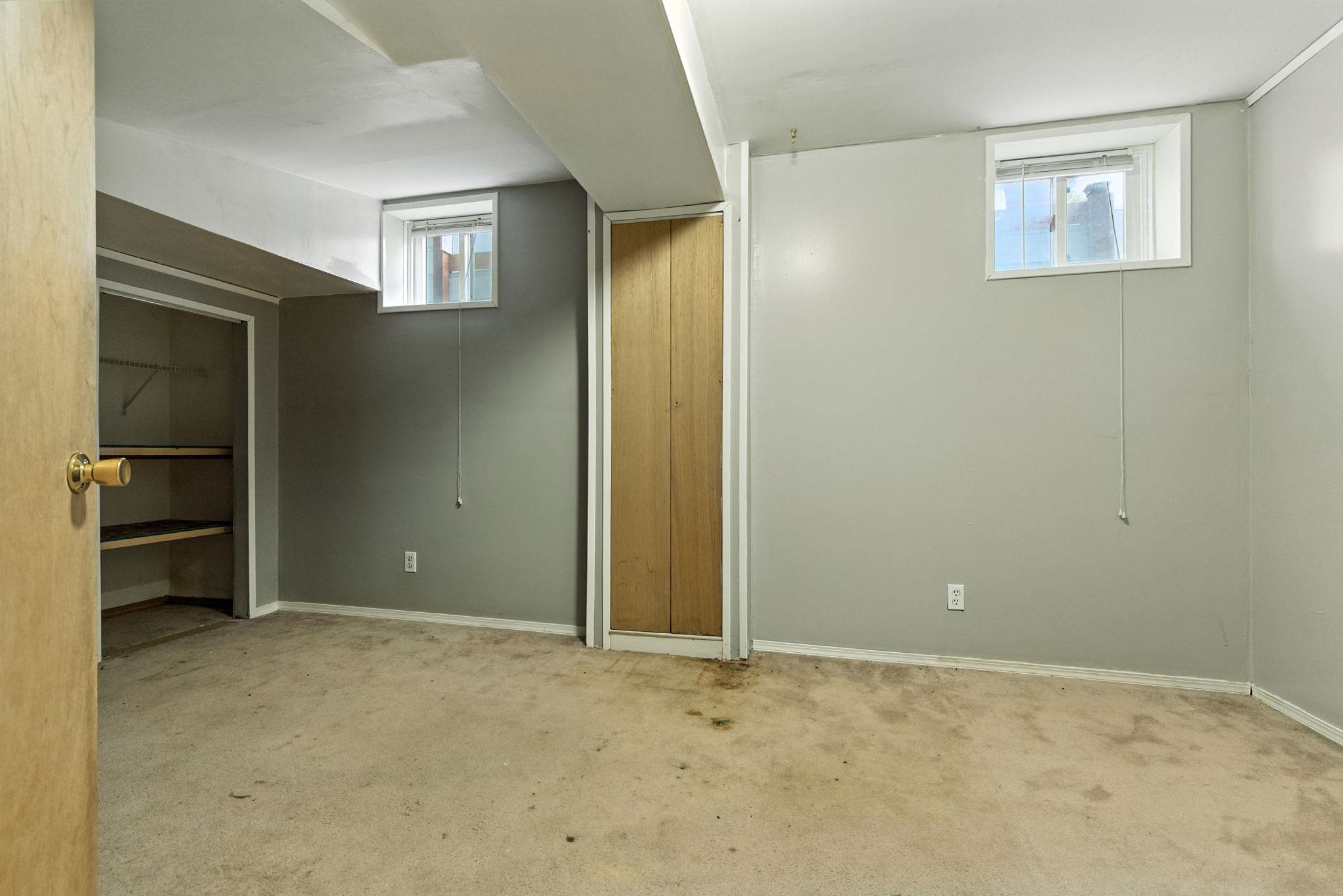 817 W 12th Ave