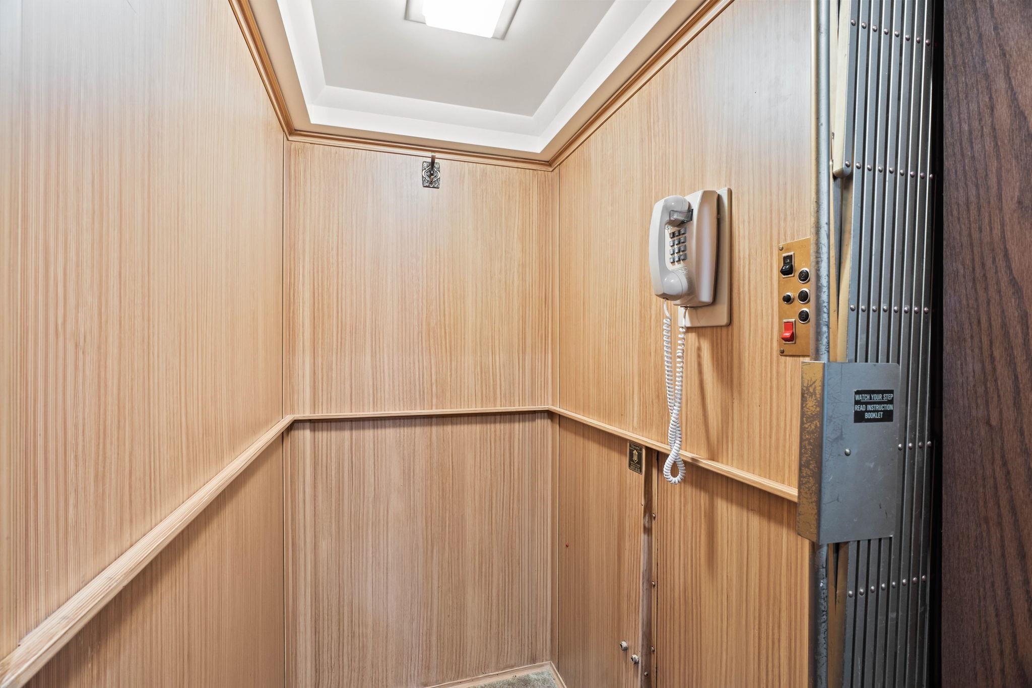 3206 W Long Prairie Rd