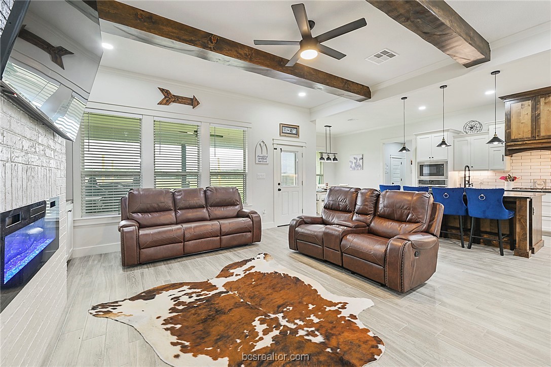 11027 Oak Lake Road
