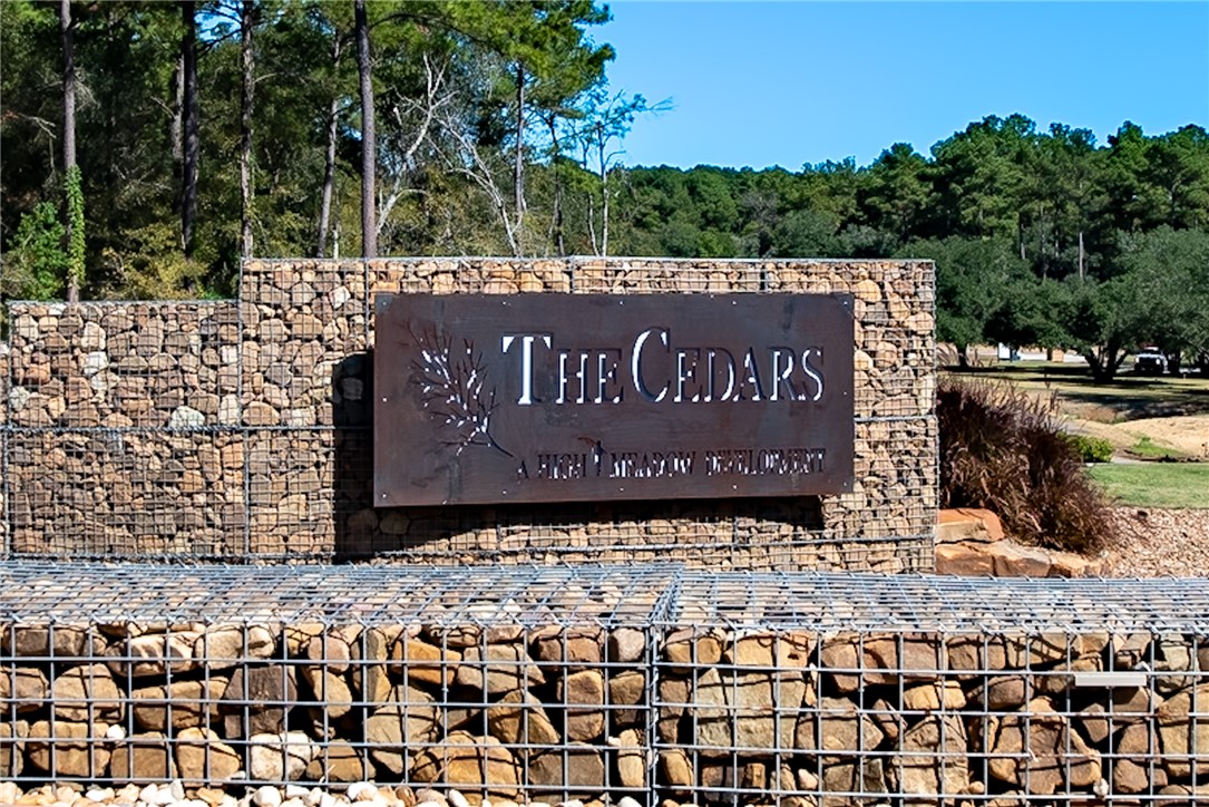 9646 Old Cedars Court