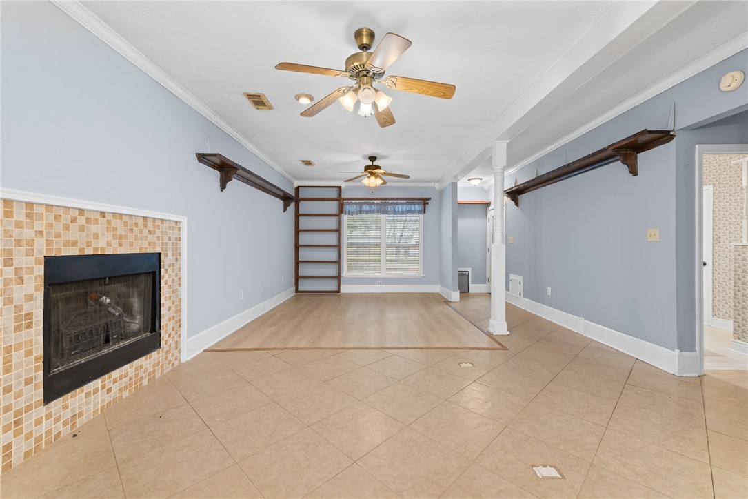 20024 Lakeshore Dr.