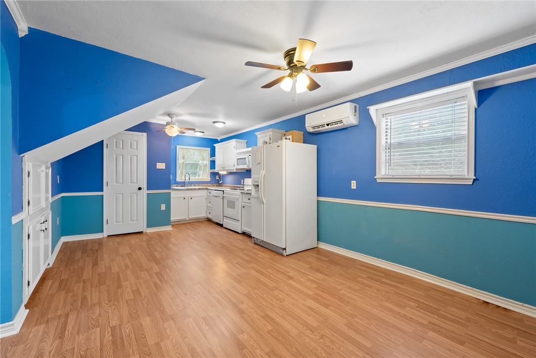 20024 Lakeshore Dr.