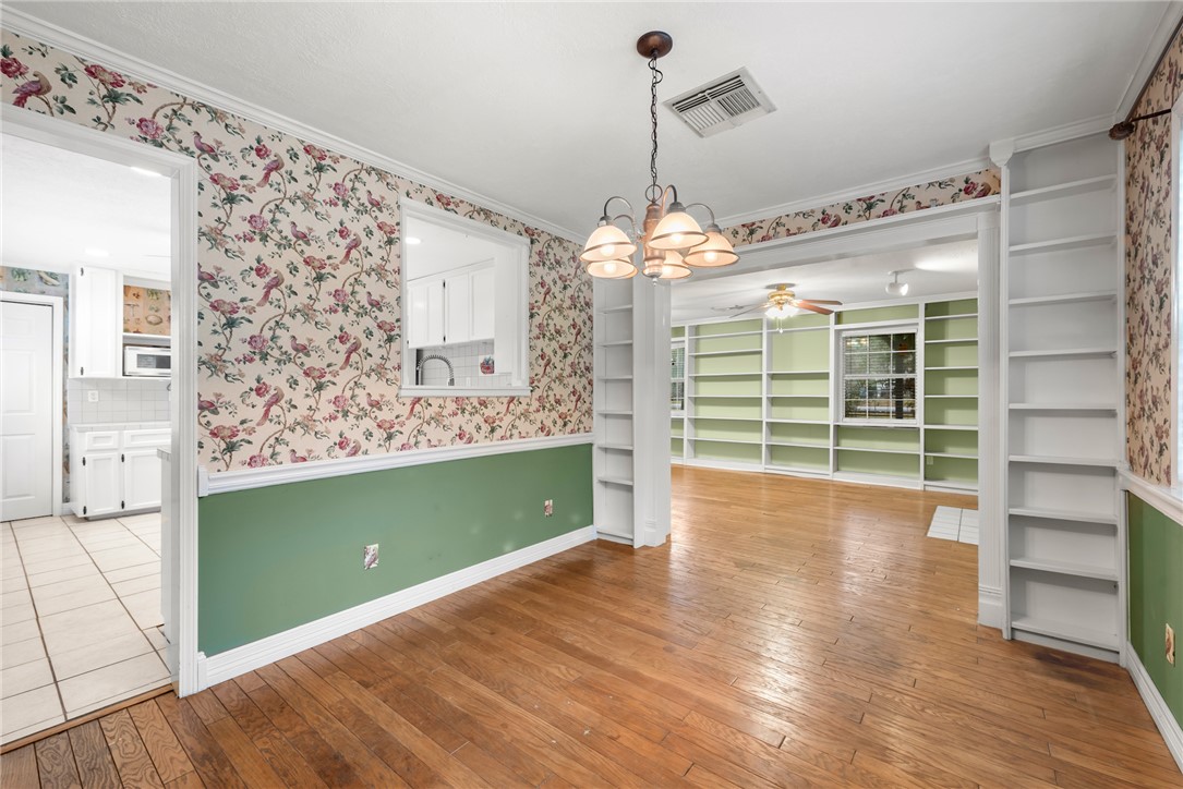 20024 Lakeshore Dr.