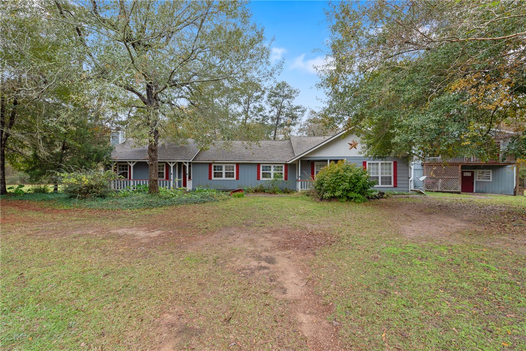20024 Lakeshore Dr.