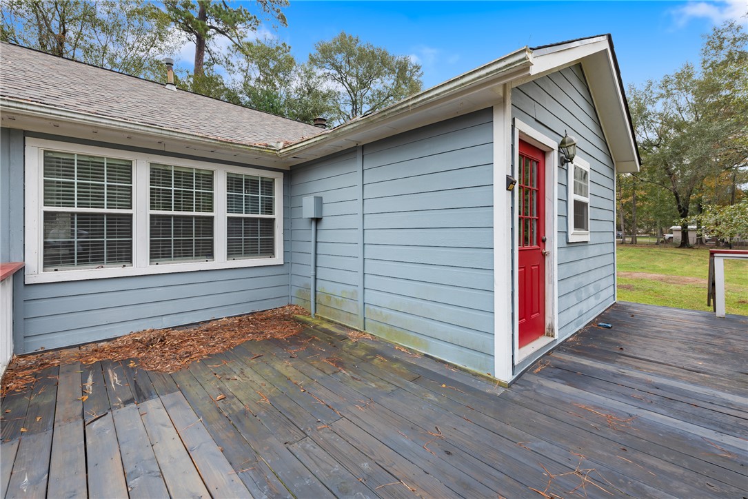 20024 Lakeshore Dr.