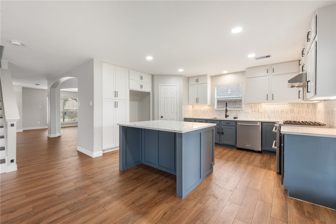 11303 Country Club Green Dr.