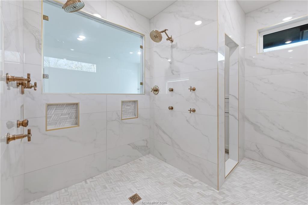 1603 Frost Drive