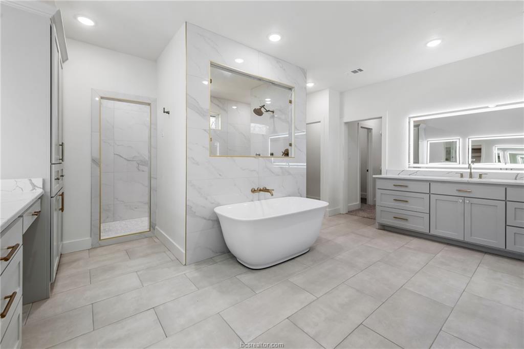 1603 Frost Drive