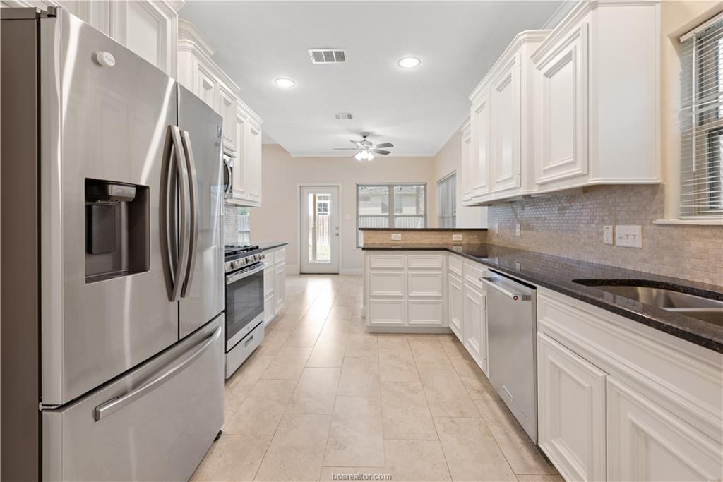 3048 Peterson Circle