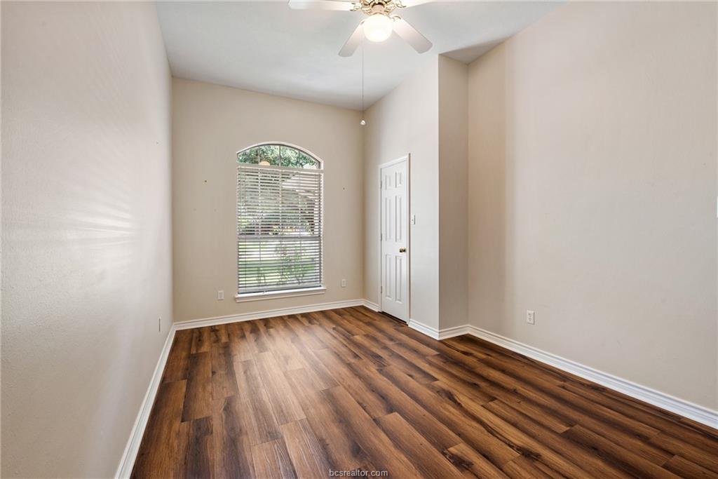 1732 Purple Martin Cove