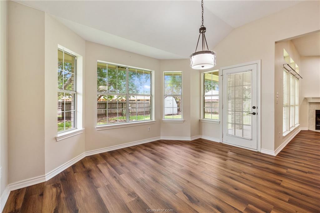 1732 Purple Martin Cove