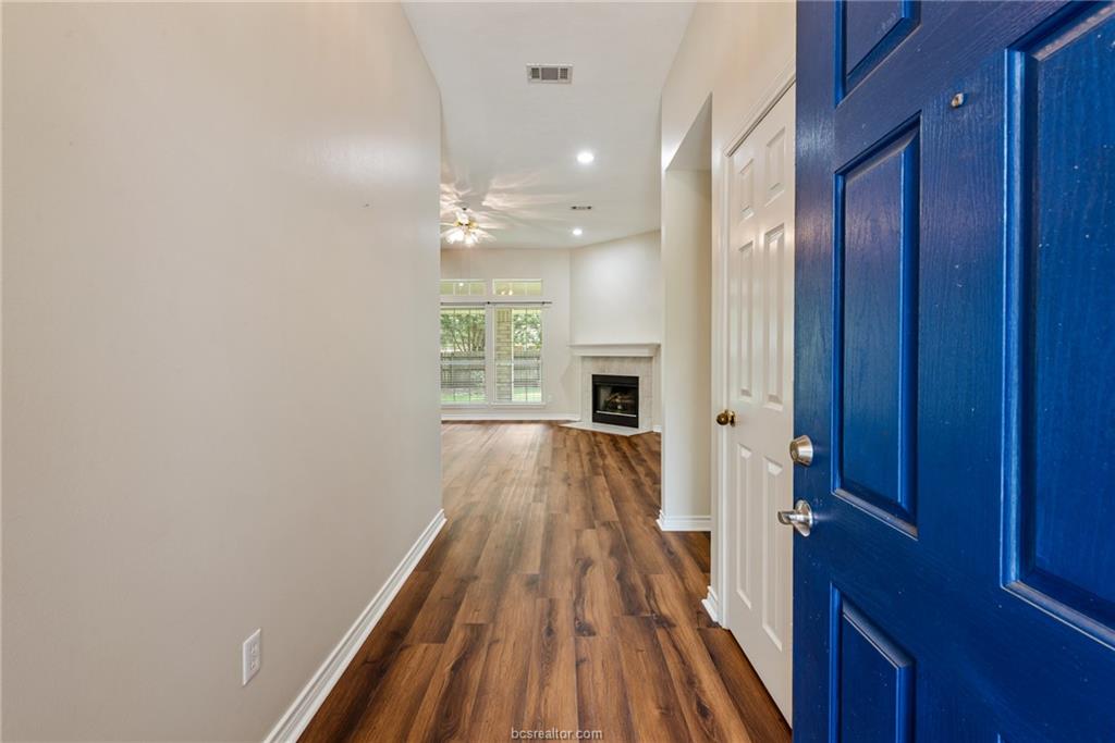 1732 Purple Martin Cove