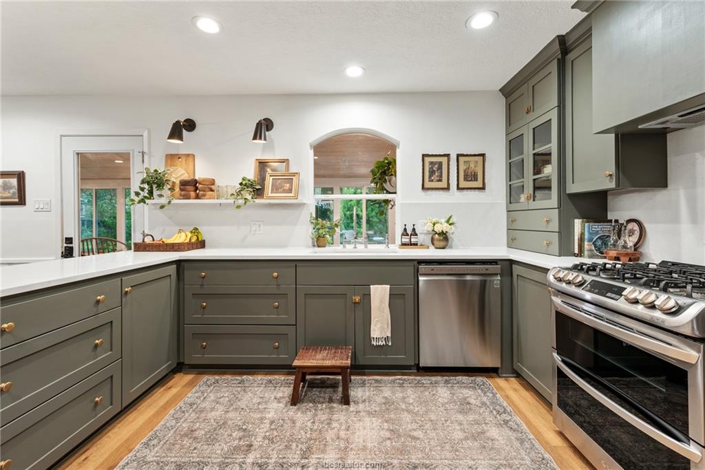 3613 Sunnybrook Lane