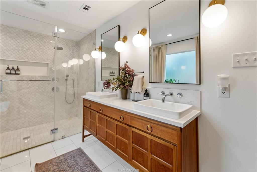 3613 Sunnybrook Lane